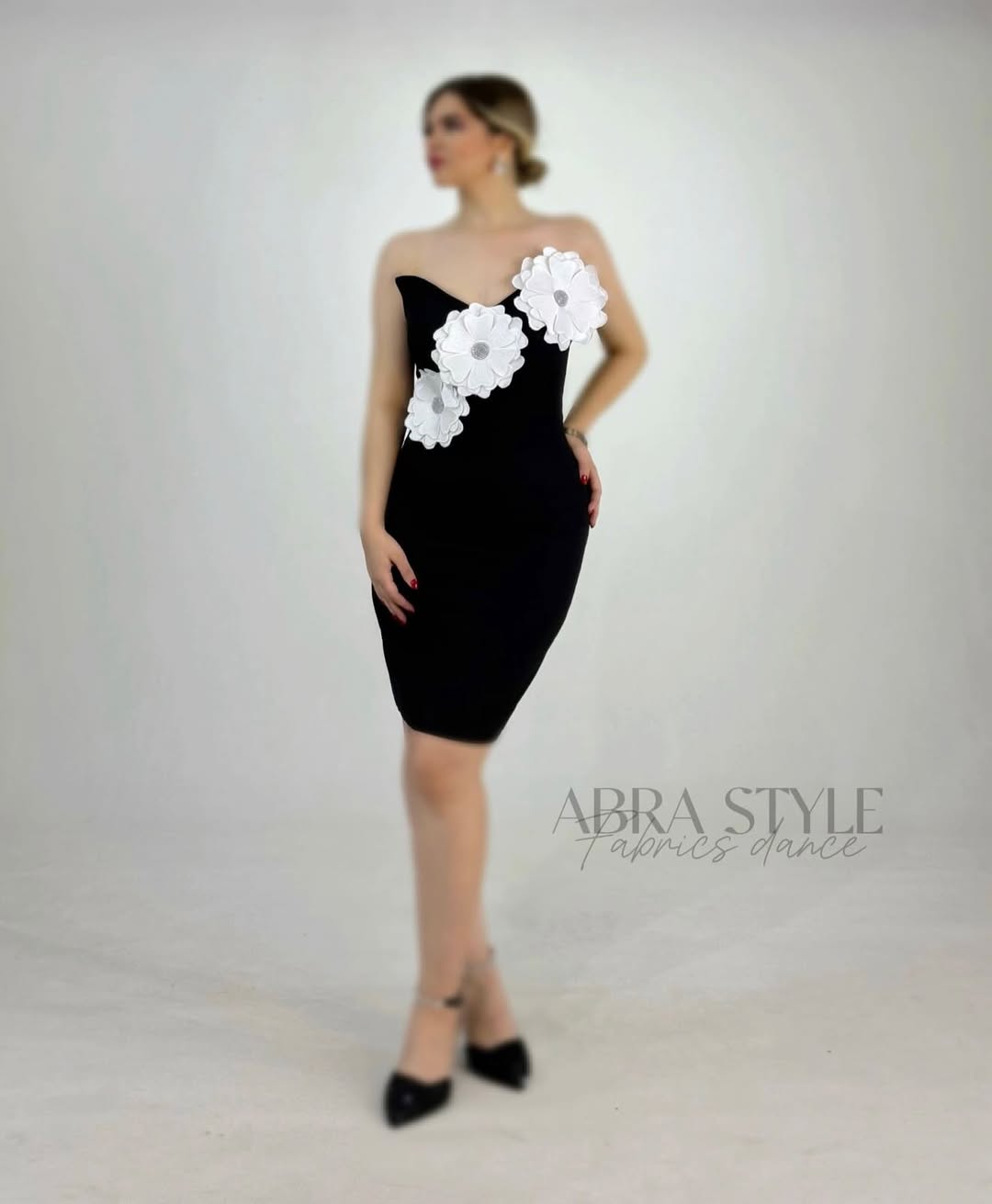 پیراهن کوتاه گل برجسته